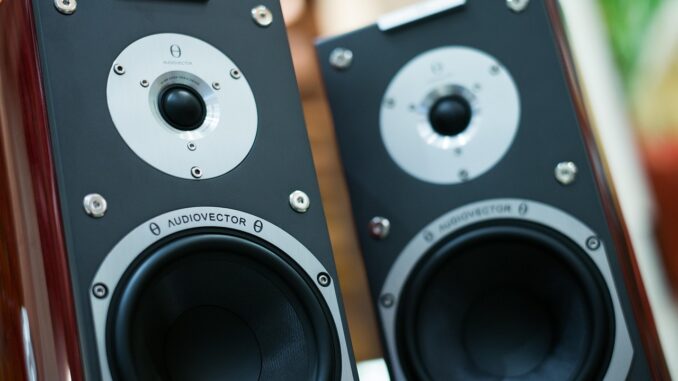 audio systems découvrez les meilleurs systèmes audio pour une expérience sonore immersive à la maison ou au bureau. conseils, guides d'achat et comparatifs pour choisir l'équipement audio adapté à vos besoins.