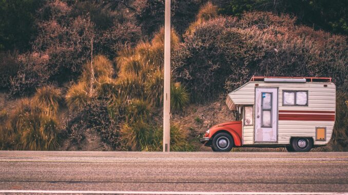 vanlife découvrez l’univers de la vanlife : conseils pratiques, astuces d’aménagement, itinéraires inspirants et témoignages pour vivre l’aventure sur la route en toute liberté.