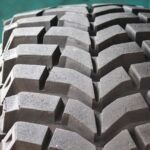 découvrez les pneus toutes saisons : une solution polyvalente offrant sécurité et performance sur routes sèches, mouillées ou légèrement enneigées. adaptez votre conduite à chaque climat sans changer de pneus !