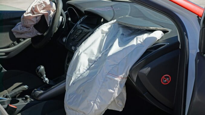 crash-test découvrez tout sur les crash-tests : explications, méthodes d'essai, impacts sur la sécurité automobile et conseils pour mieux comprendre l’évaluation des véhicules.