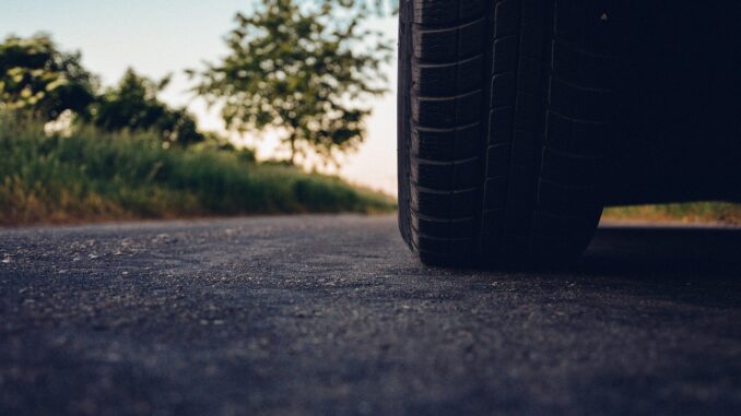 road trip apps découvrez les meilleures applications pour organiser et optimiser votre road trip : itinéraires, hébergements, stations-service et bons plans pour voyager sereinement en voiture.