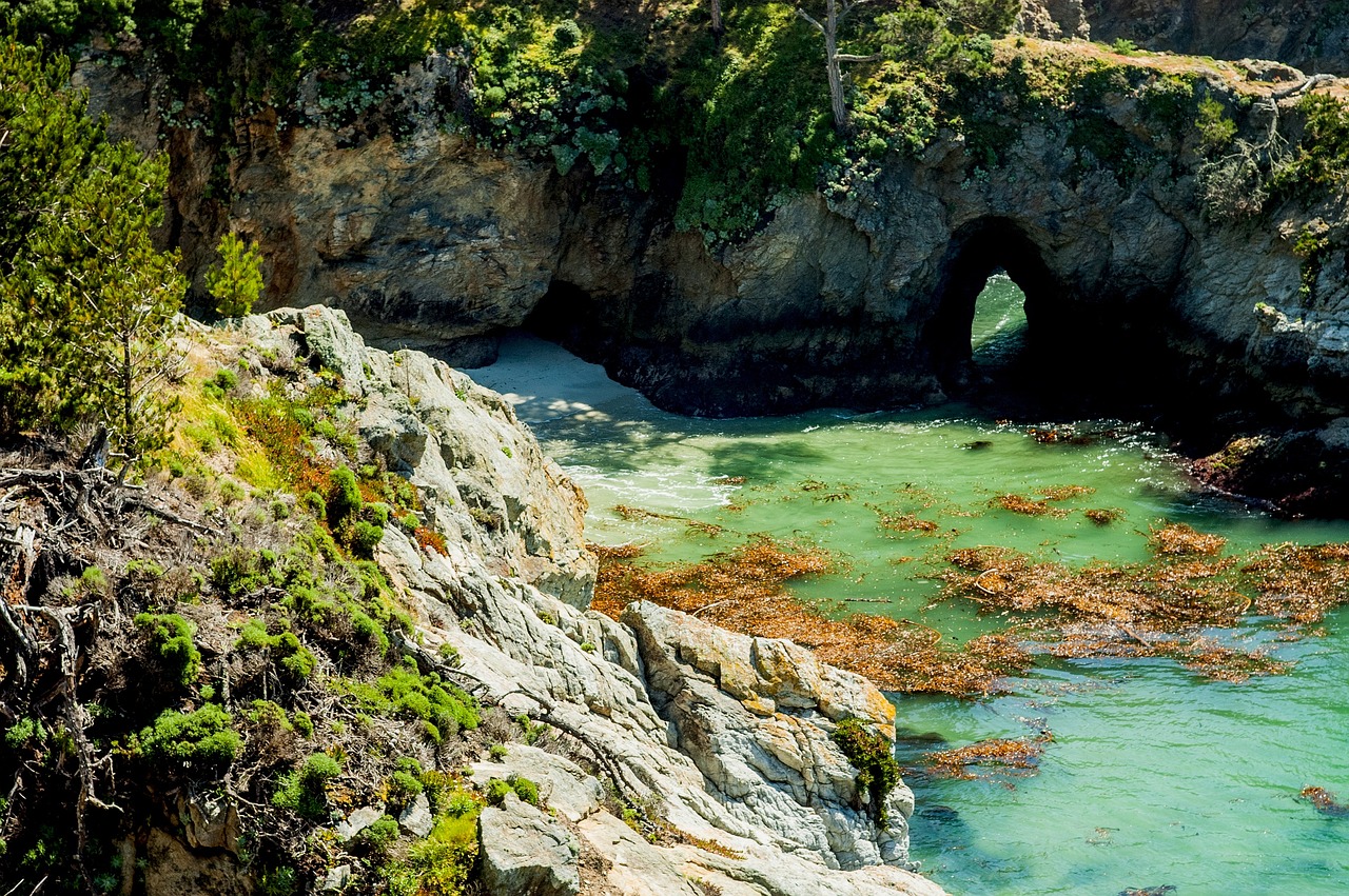 découvrez les plus belles routes panoramiques à parcourir en voiture : conseils, itinéraires, et paysages à couper le souffle pour un voyage inoubliable.
