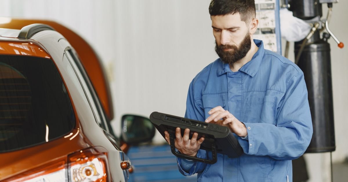 découvrez les meilleures offres d'emploi dans le secteur automobile. postulez dès maintenant pour des postes variés en mécanique, ingénierie, vente et plus encore.