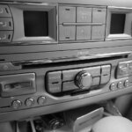 découvrez nos systèmes audio pour voiture de haute qualité, offrant un son clair et puissant pour une expérience musicale optimale lors de vos trajets.