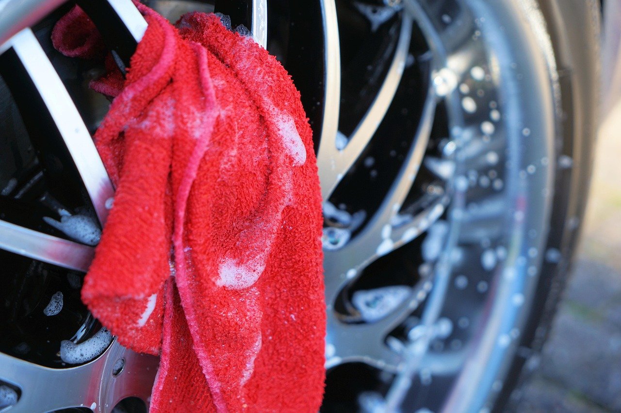 découvrez notre sélection de produits d'entretien automobile pour garder votre voiture propre et protégée. qualité et efficacité garanties !