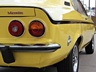 découvrez notre sélection des meilleurs films cultes automobiles, alliant passion, adrénaline et histoires inoubliables de voitures légendaires.