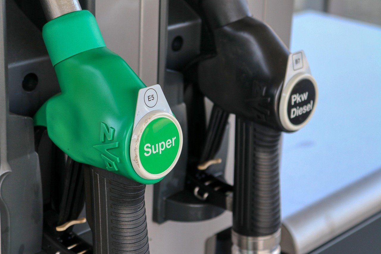 découvrez nos conseils pratiques pour améliorer l'efficacité énergétique de votre véhicule et économiser du carburant au quotidien.