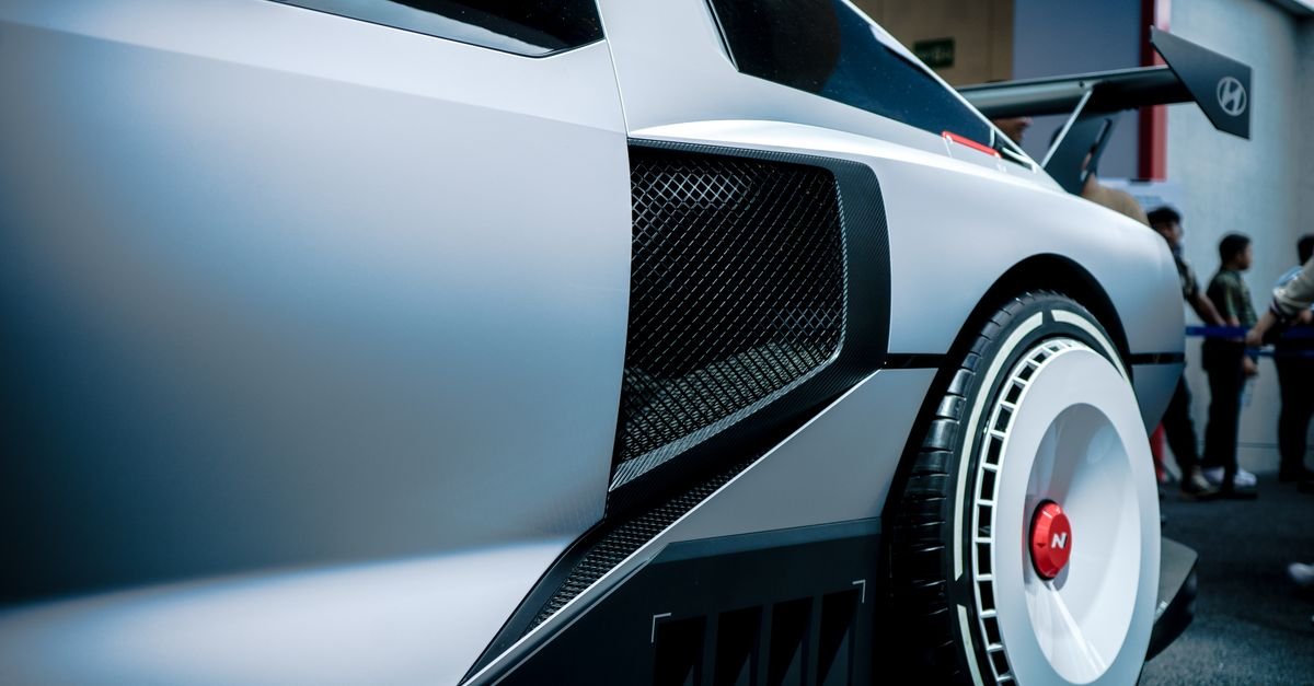 découvrez le salon de l'auto de genève, un événement international majeur présentant les dernières innovations et modèles automobiles.