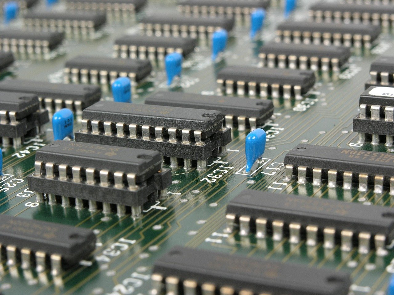 découvrez les dernières innovations technologiques dans les usines de fabrication pour optimiser la production, améliorer la qualité et réduire les coûts.